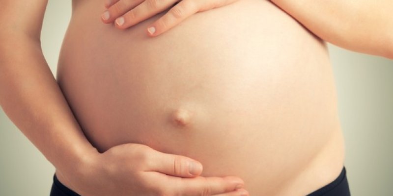 Hormônios na gravidez: quantidade varia de acordo com idade, raça e peso da mãe